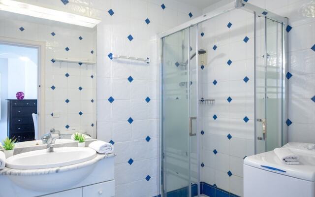 Charming Apartment Near Beach and Golf Ref 115