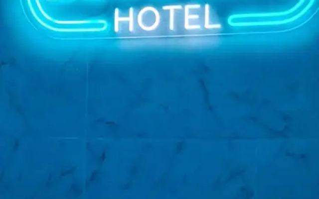 Blue Sky Hotel