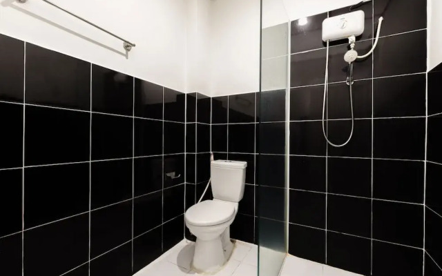 OYO 869 Thien Tan Hotel