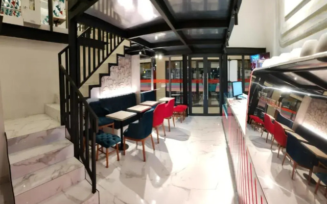 Moritz Inn Bsd