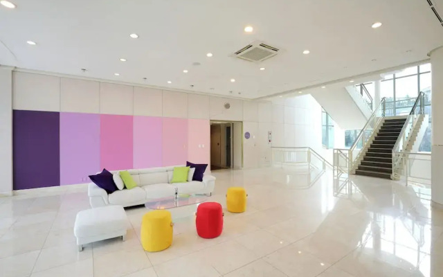 Bloom Hotel