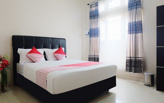 OYO 1426 Assyifa Hotel