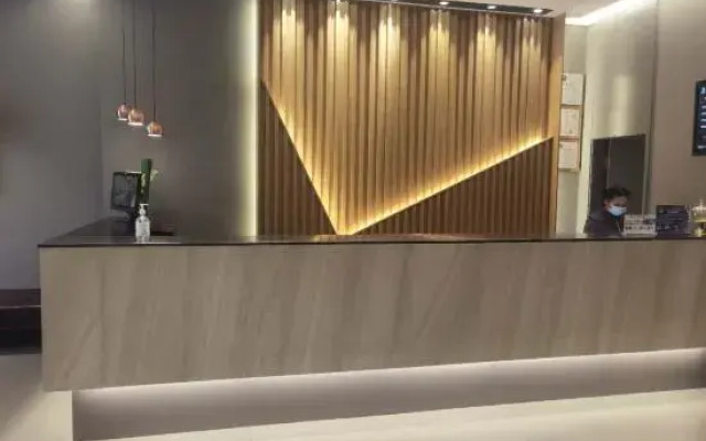 Homeinn·neo(Shiyan Wuyan Pedestrian Street Hong Kong City)