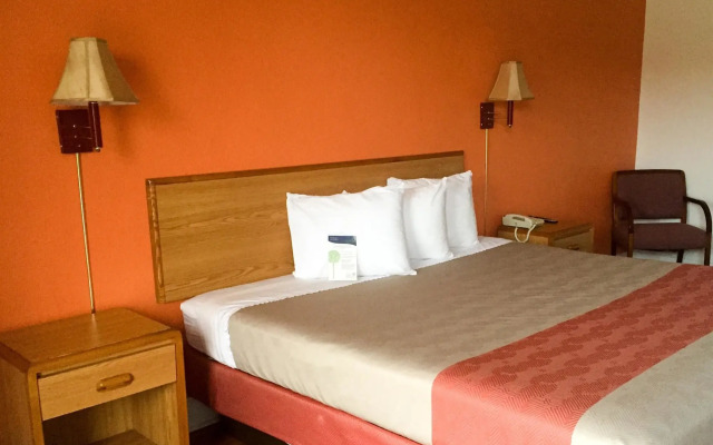 Motel 6 Perry, GA