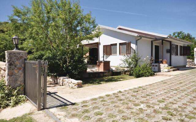 Awesome Home in Jezera With Wifi and 2 Bedrooms