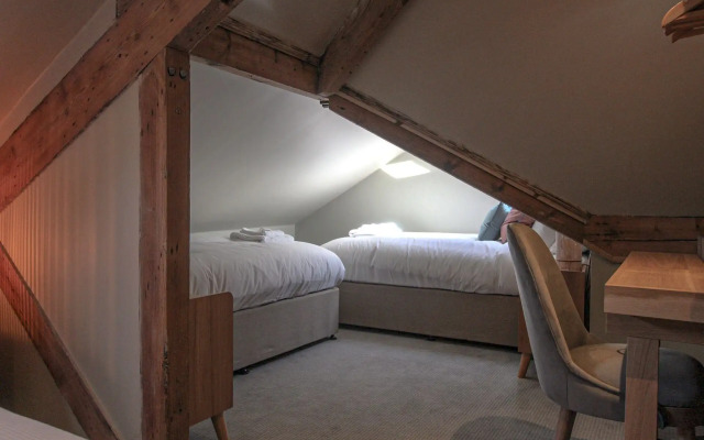 Pooley Bridge Inn