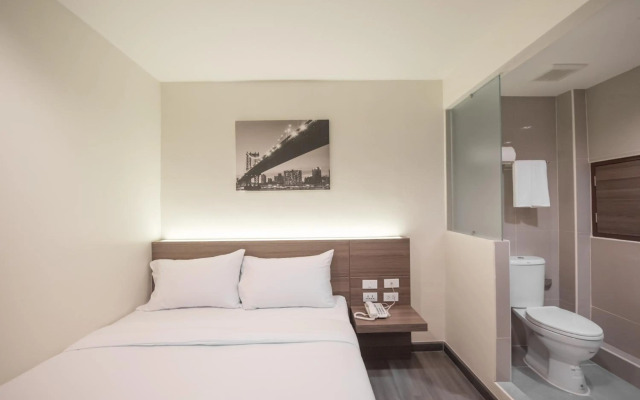 Sovereign Group Hotel