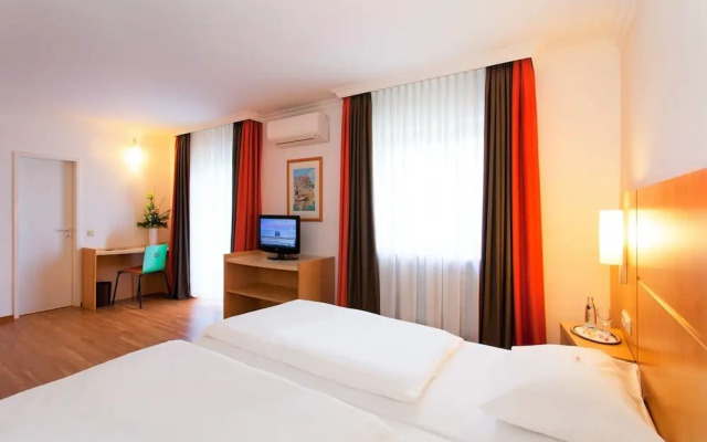 Saar City Hotel