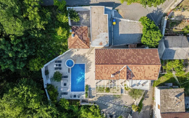 Nature Villa Frangipane With Pool