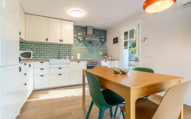 Designer Luxury Two Bedroom Apartment