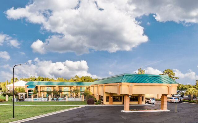 Quality Inn Macon West