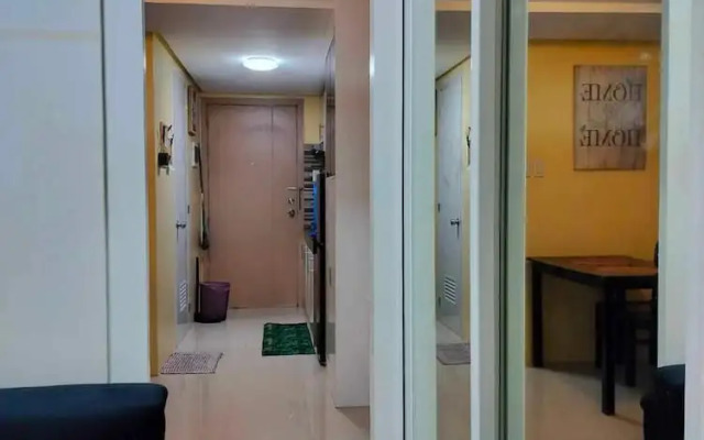 Spacious 1-bedroom Condo in Quezon City With Private Pool