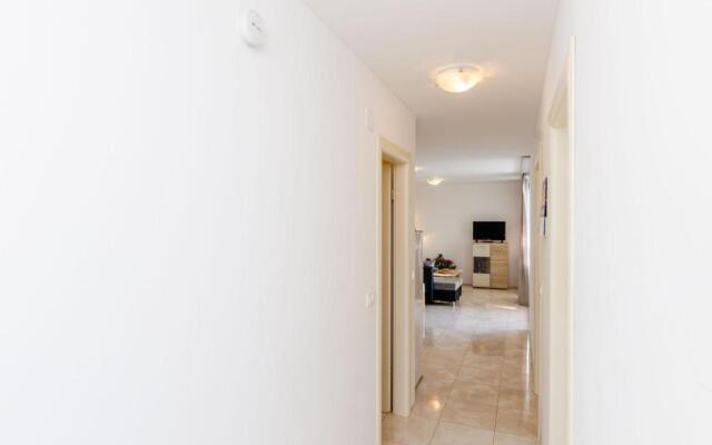 Apartment Maurora