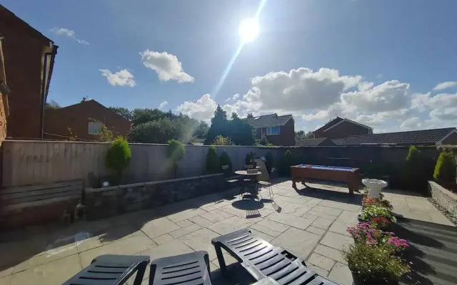 Cozy Blackpool Retreat With 3 Bedrooms