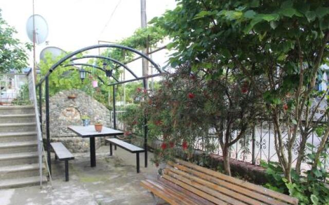 Taso's Guest House