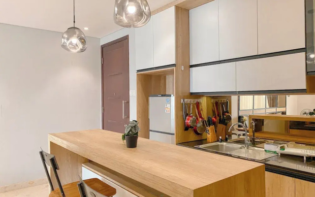 Wonderful And Homey 1Br Apartment The Empyreal Epicentrum Kuningan