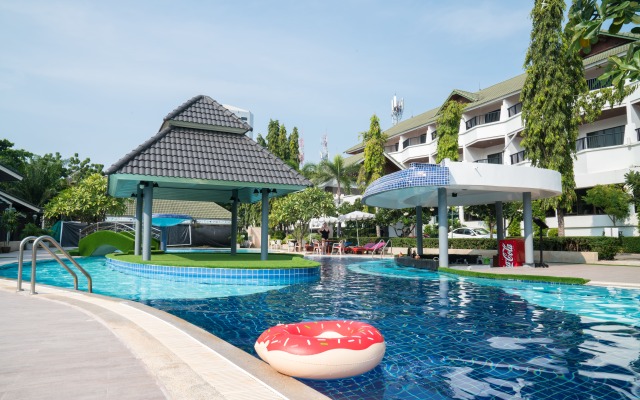 Grand Jomtien Palace Hotel