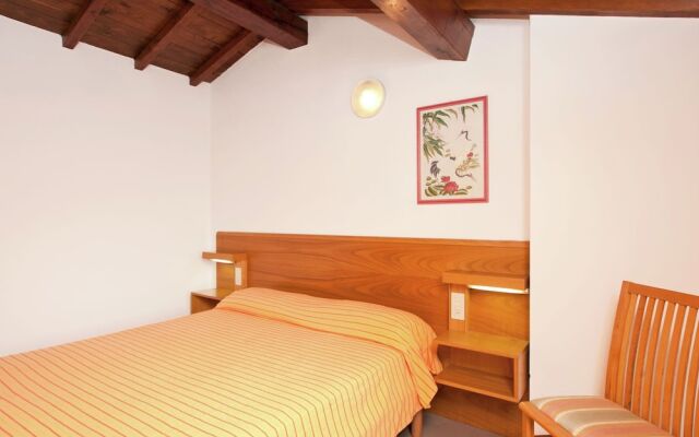 Relaxing Holiday Home With Swimming Pool,garden, Terrace,bbq