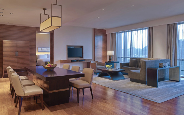New World Guiyang Hotel