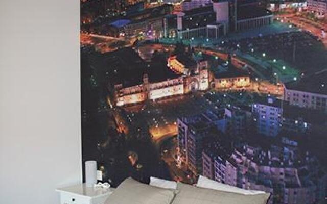 Apartamentos Emilia Feo León Gótico
