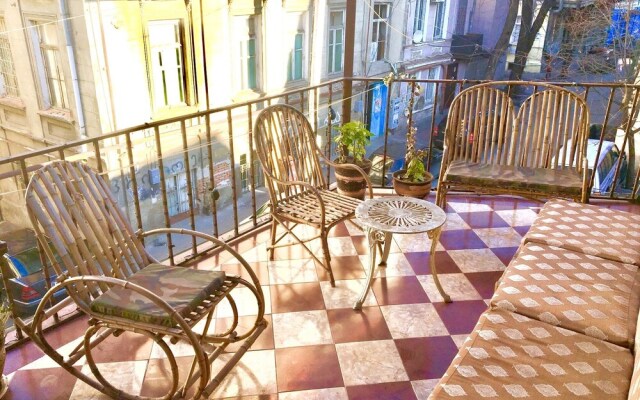 Parallax Hostel