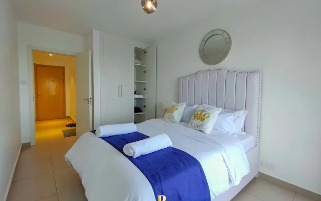 Lux Suites Astoria Apartments Lavington