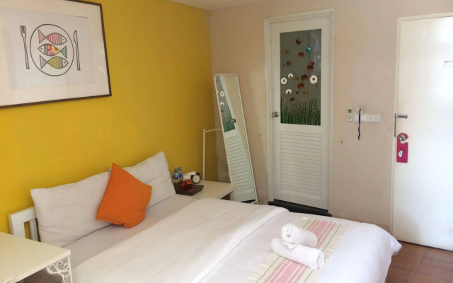 VX The Fifty - Hostel