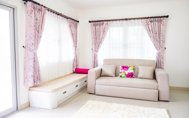 Baan Ping Kan Longstay by ZUZU
