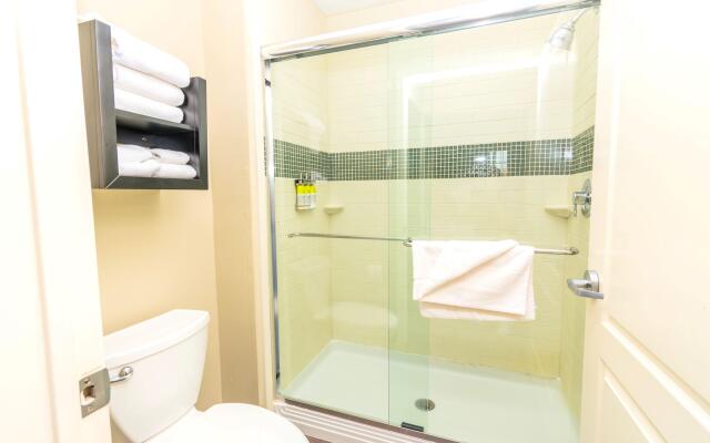 Staybridge Suites Houston IAH - Beltway 8 by IHG