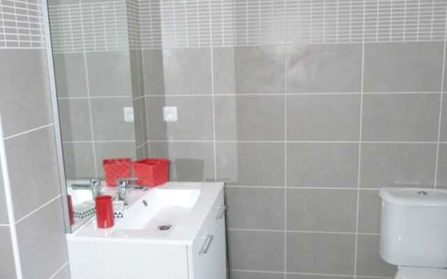 Apartment With one Bedroom in Patrimonio, With Wonderful Mountain View