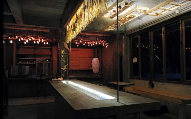 Hink Poshtel PhangNga