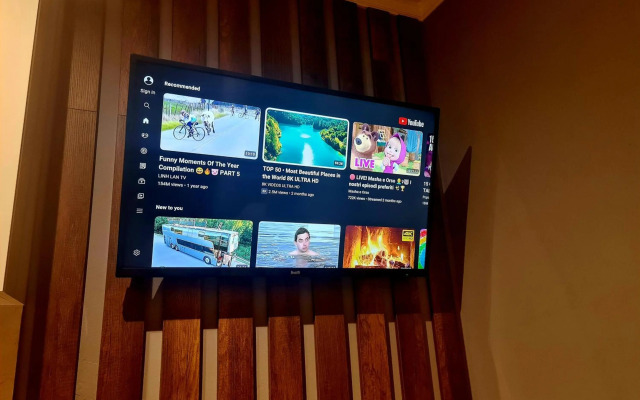 Sunny Apartment - Blloku Tirana, near Lake