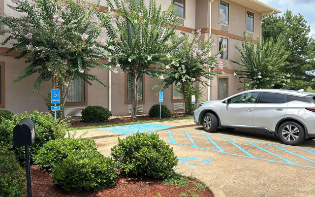 SureStay by Best Western Pearl Jackson Airport