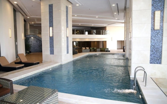 Violet Al Azizia Hotel