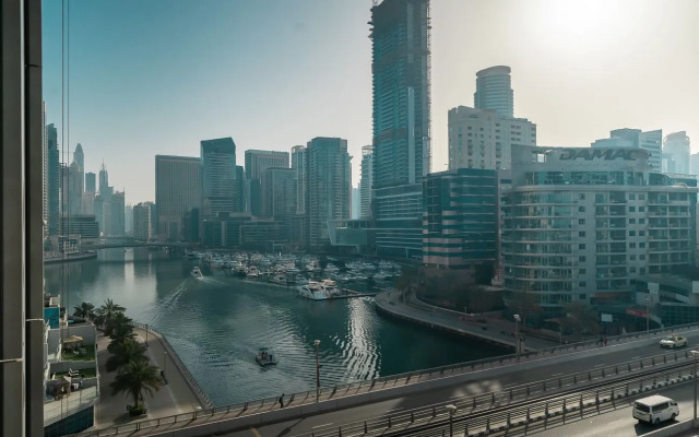 Stunning flat with balcony in Sparkle Tower