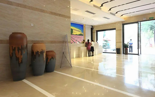 Lavande Hotel (Shenzhen Baoan International Airport)