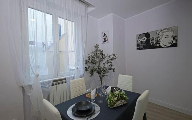 Suite in Centro Storico Porto di Savona Spiagge