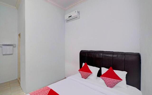 OYO 90503 Madina Residence Syariah