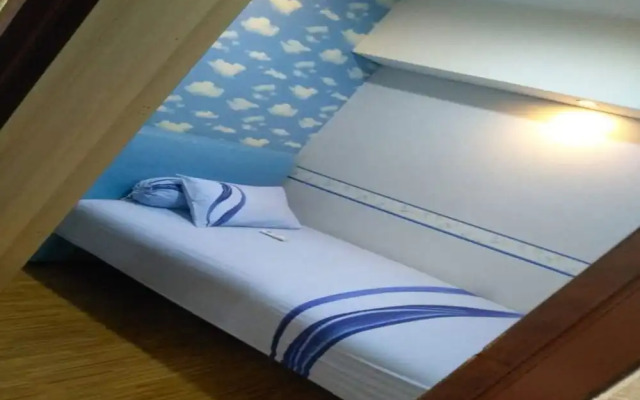 Capital O 93636 La Grande Apartment By UJM