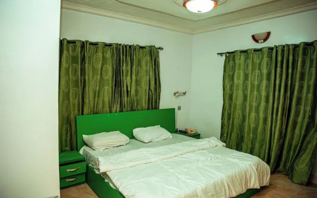 The CEO hotel and suite