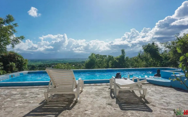 Bungalow Hotel Lakou Breda