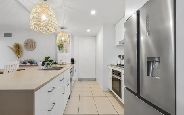 3BRM Poolside in the Heart of Casuarina