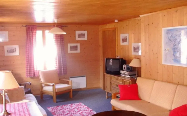 Chalet Suisse