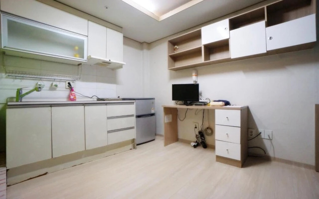 ConyHouse Apgujeong-rodeo