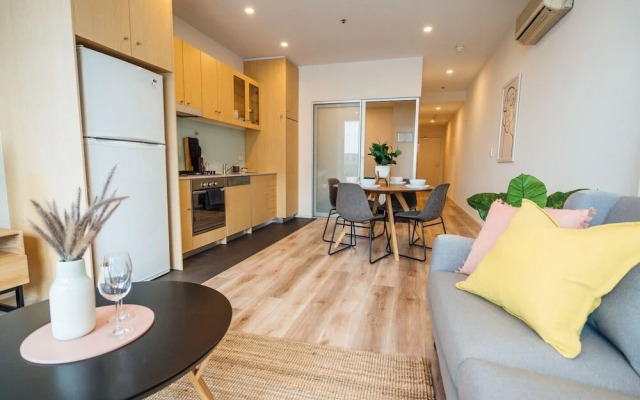 Paradiso on Bent - Netflix - Wifi - City life