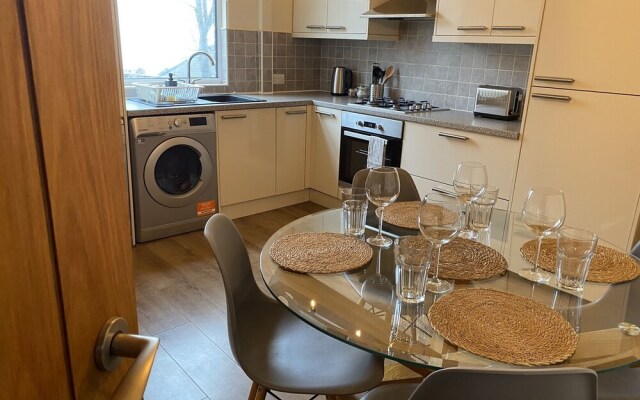 "Charming 4bed Town House In Crookes, Sheffield"