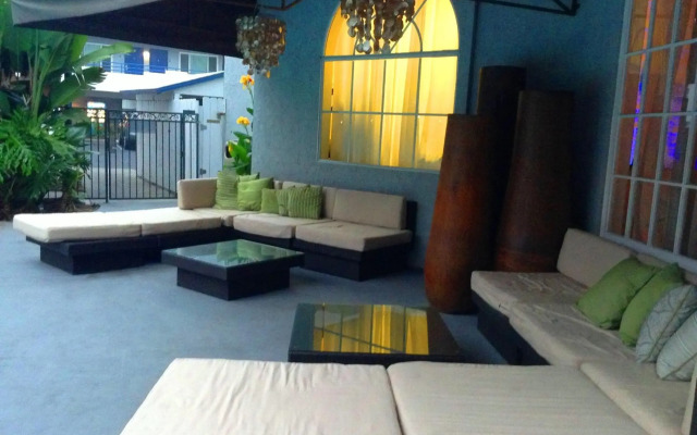 Hotel Current