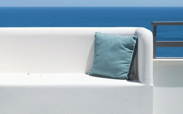 Sea Frame Design Apartments with Pool by Wonderful Italy