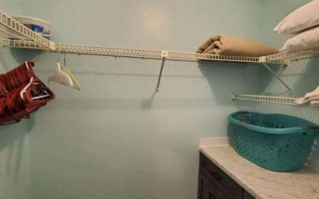 Don's Bonita Beach & Tennis Club