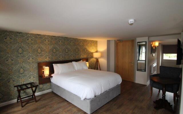 rooms @ the dolau inn